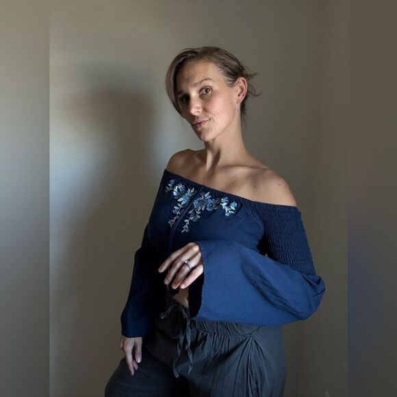 PacSun Off Shoulder Top Crop Festival Embroidered Tassel NEW Stretchy - Picture 3 of 13